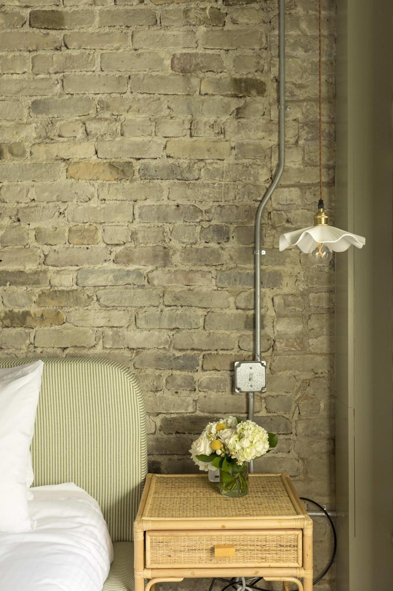 Historic King Suite- Walk To King Bed & Breakfast Charleston