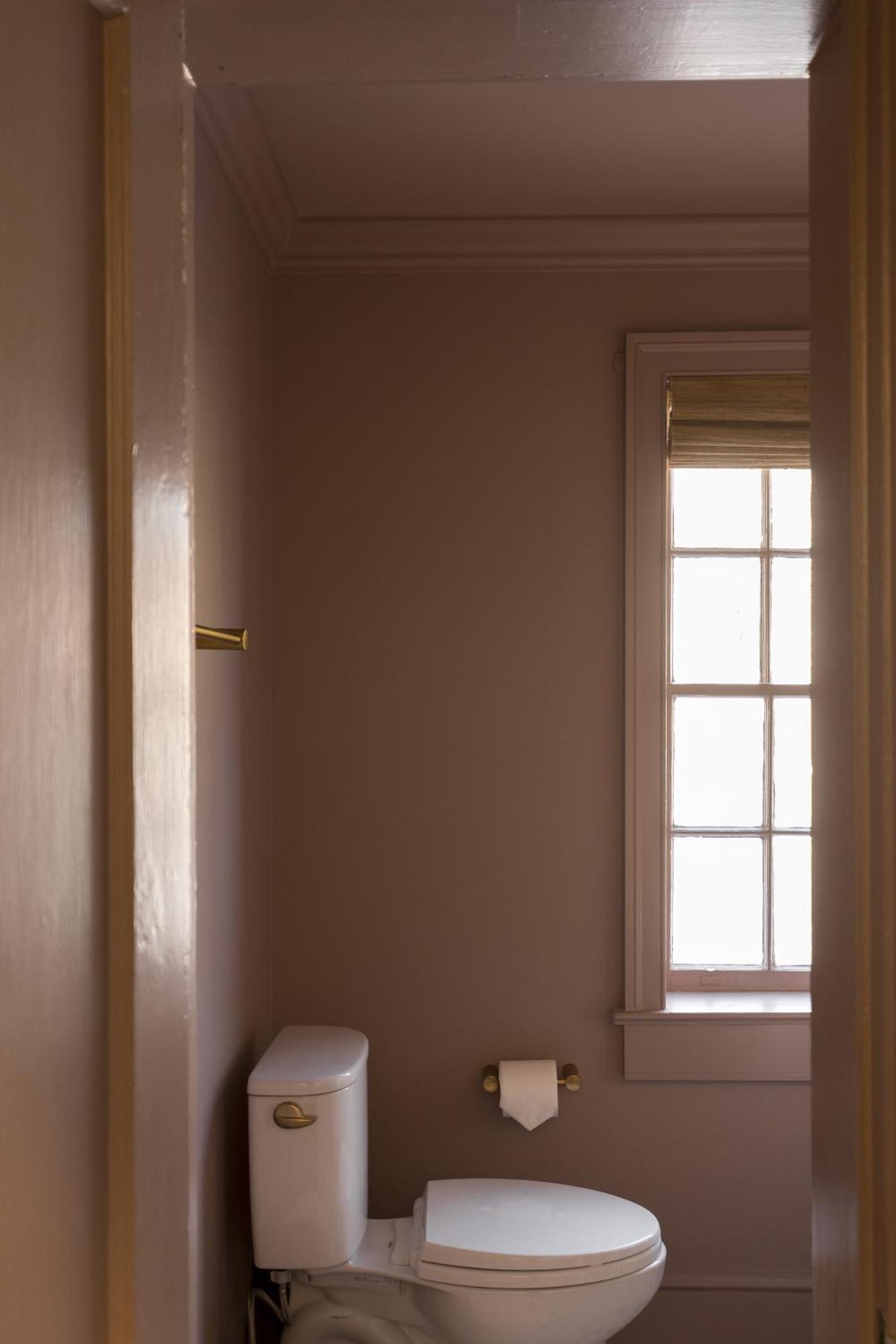 The Nicholas Bed & Breakfast Charleston