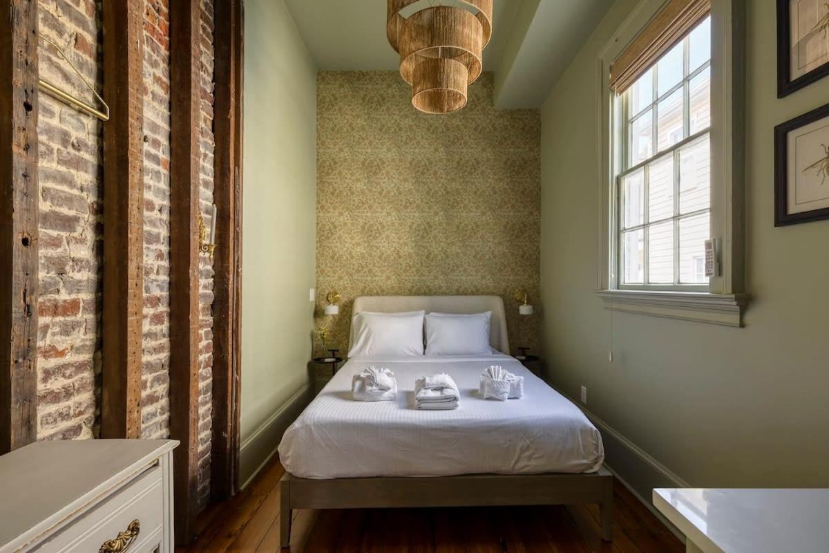 Innkeepers Quarters Queen With Breakfast Charleston