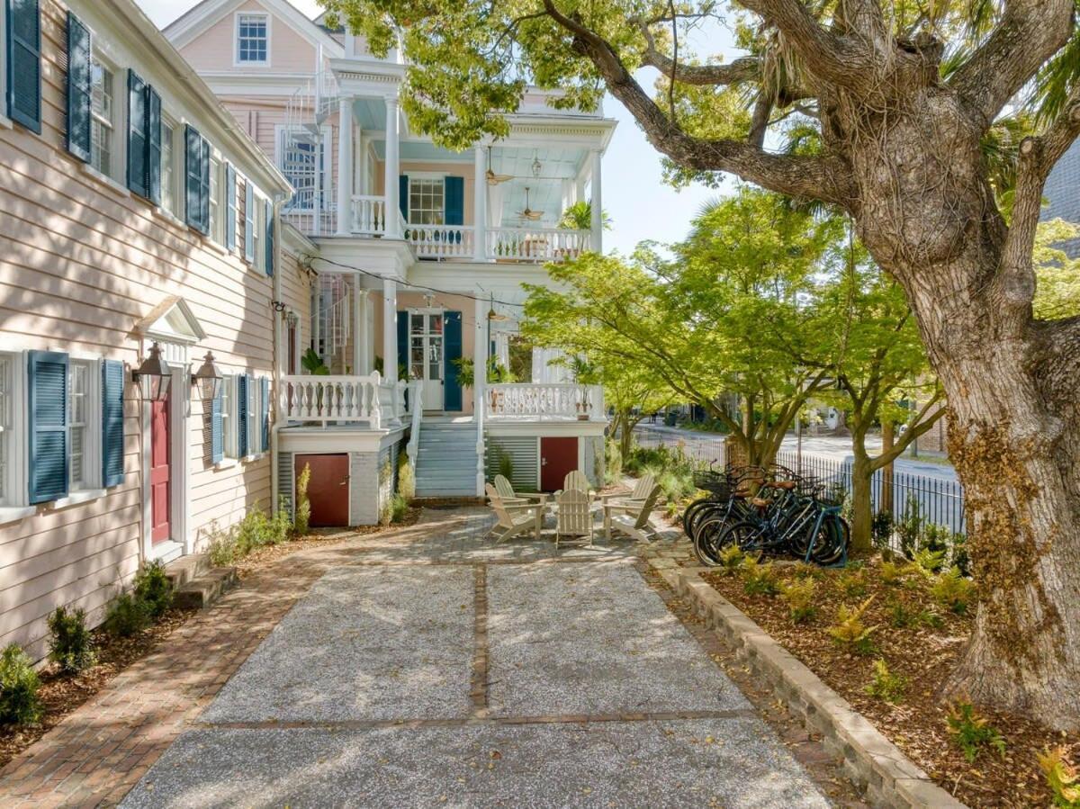 The Ashley Veranda King Includes Breakfast Charleston
