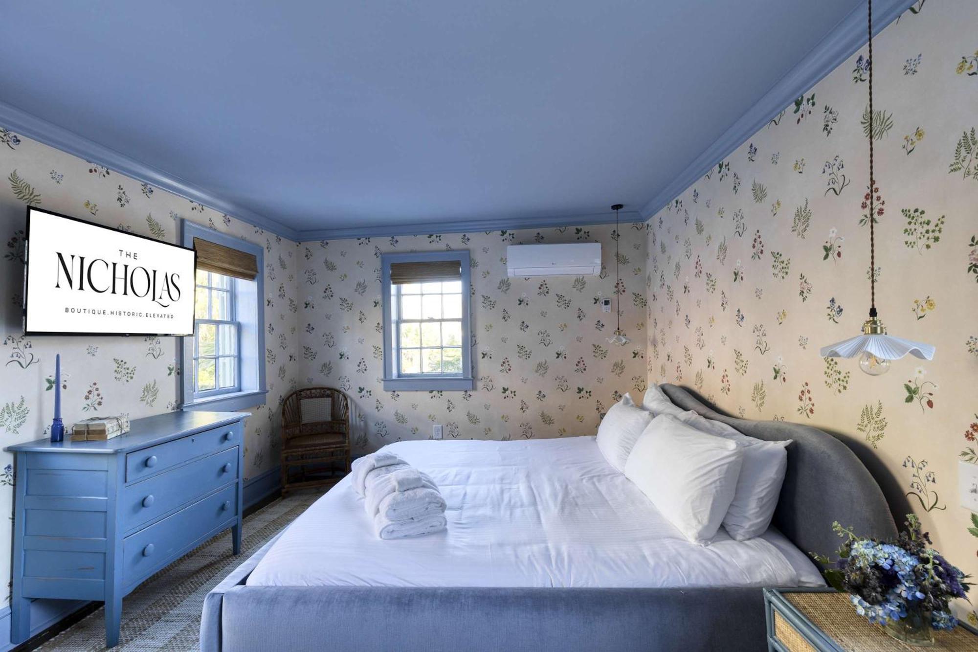Bed & Breakfast The Nicholas Carriage King - Walk To King *