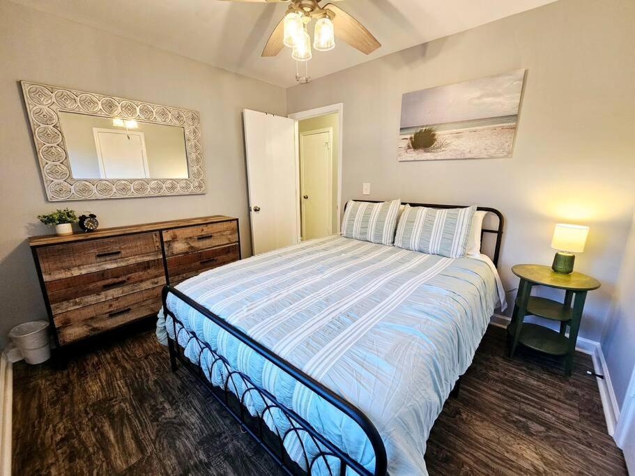 Holiday home Madrona's Park Circle Place- Fenced & Convenient Charleston