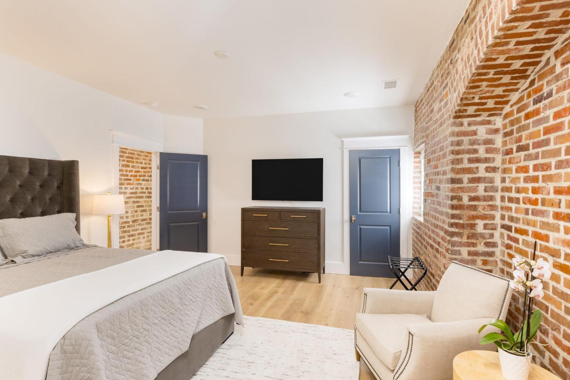 Holiday home State St A By Avantstay Heart Of French Quarter *