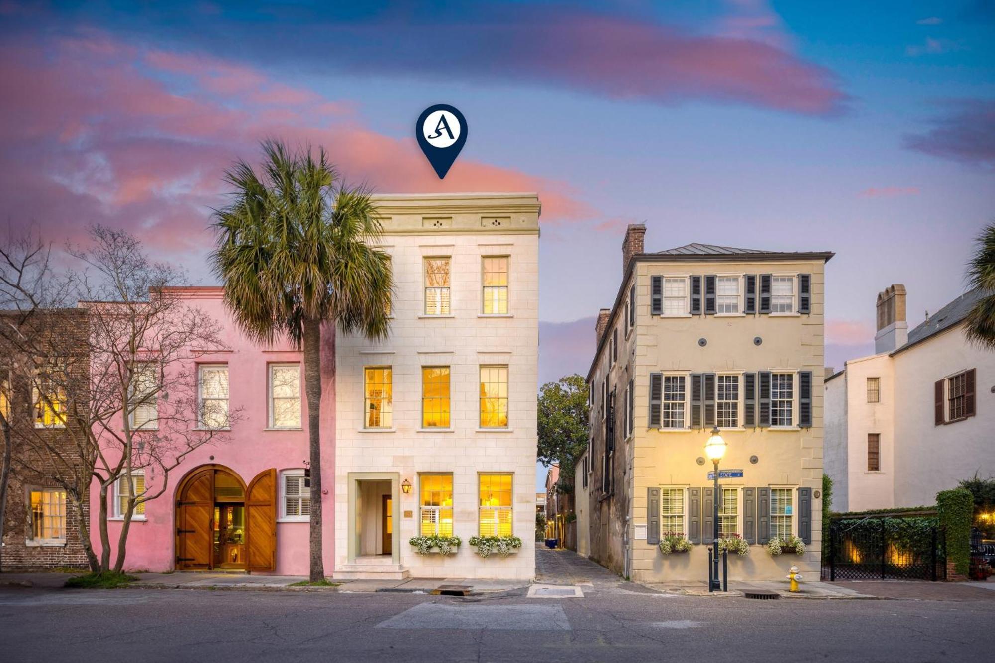 State St A By Avantstay Heart Of French Quarter Holiday home Charleston