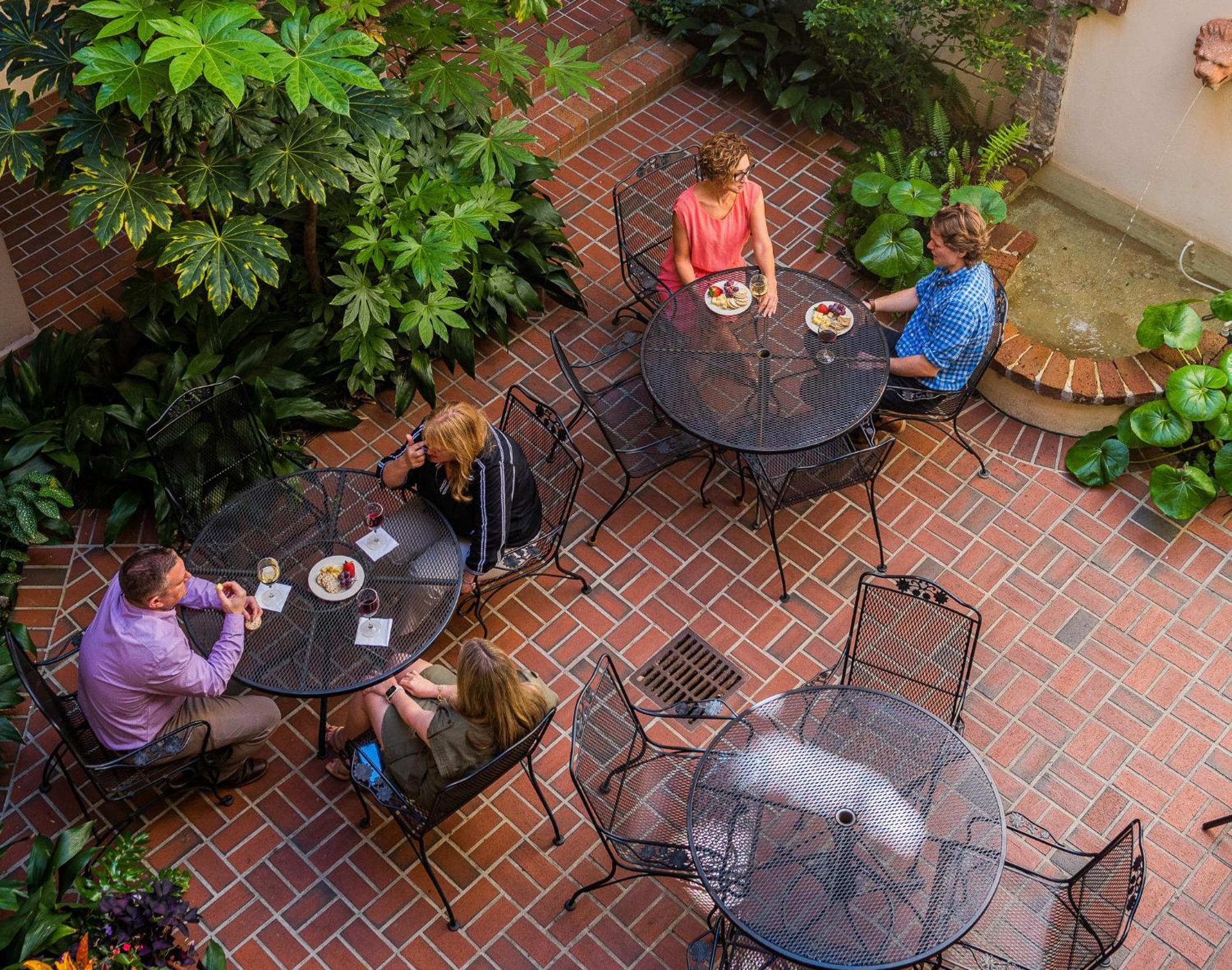 Kings Courtyard 3* Charleston