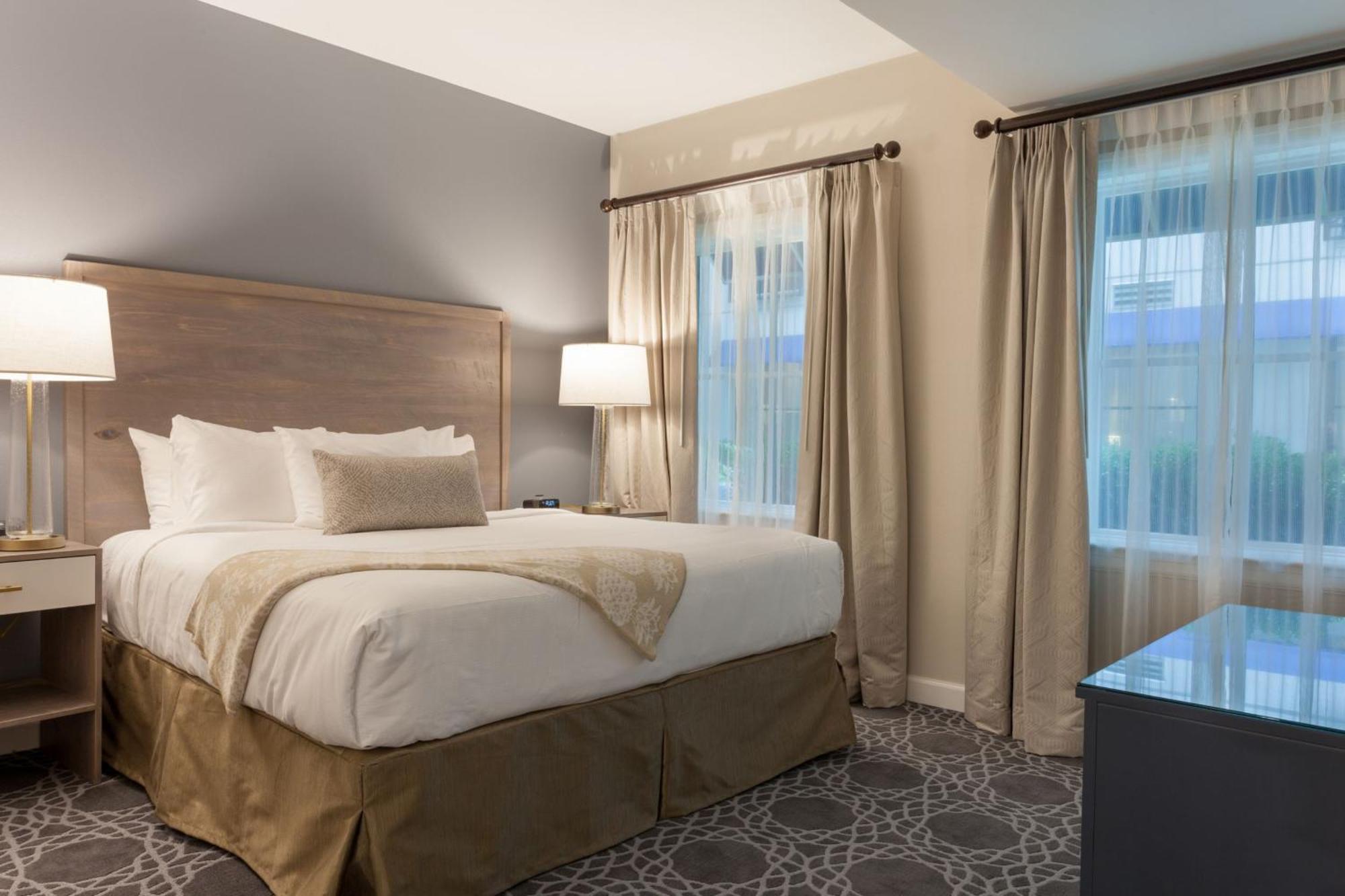 King 583 Hotel Charleston