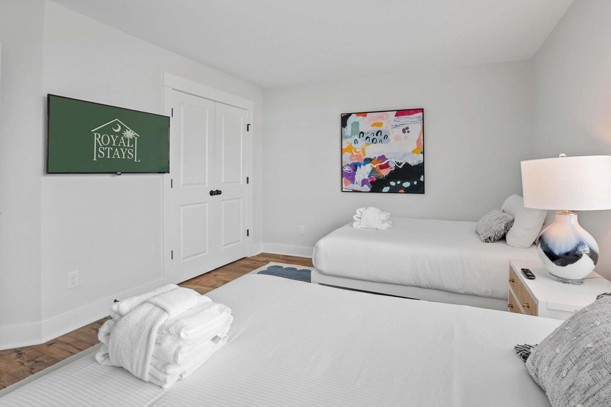 Candy Cloud- Pool- Park Circle Mins To Dtwn Holiday home Charleston