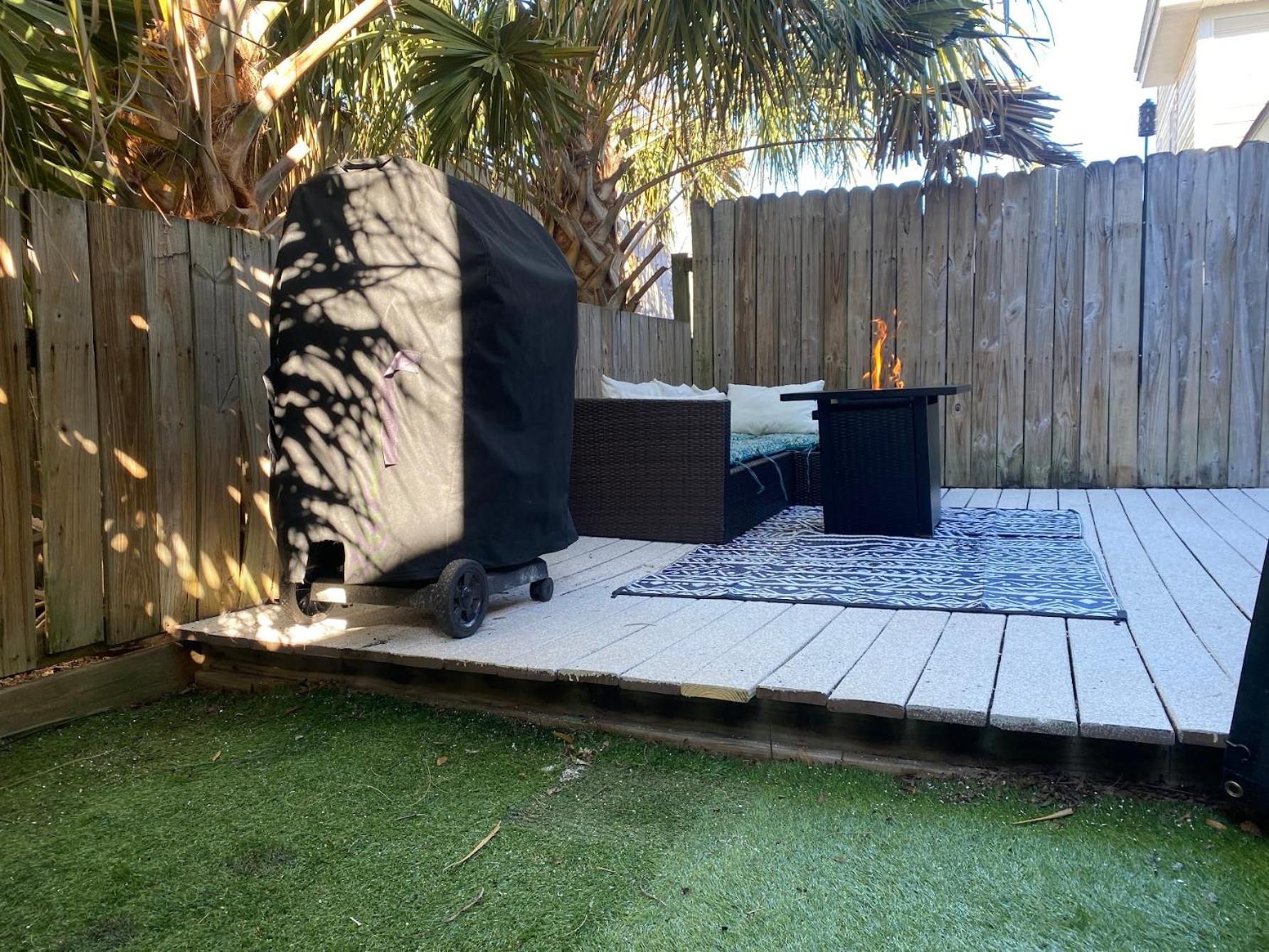 Full Townhouse Near Shem Creek & Downtown With Hot Tub * Charleston