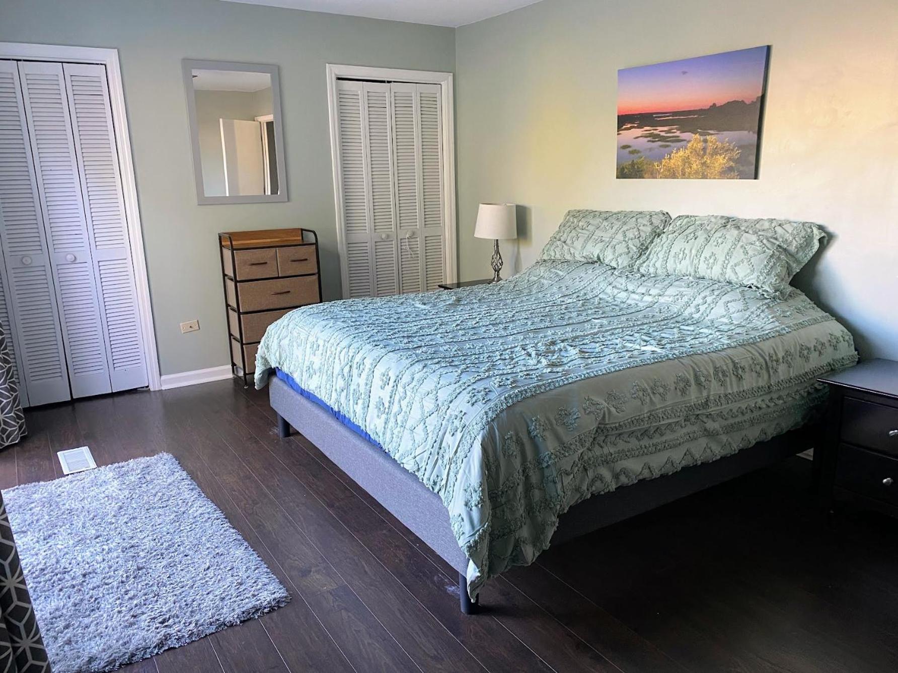 Full Townhouse Near Shem Creek & Downtown With Hot Tub