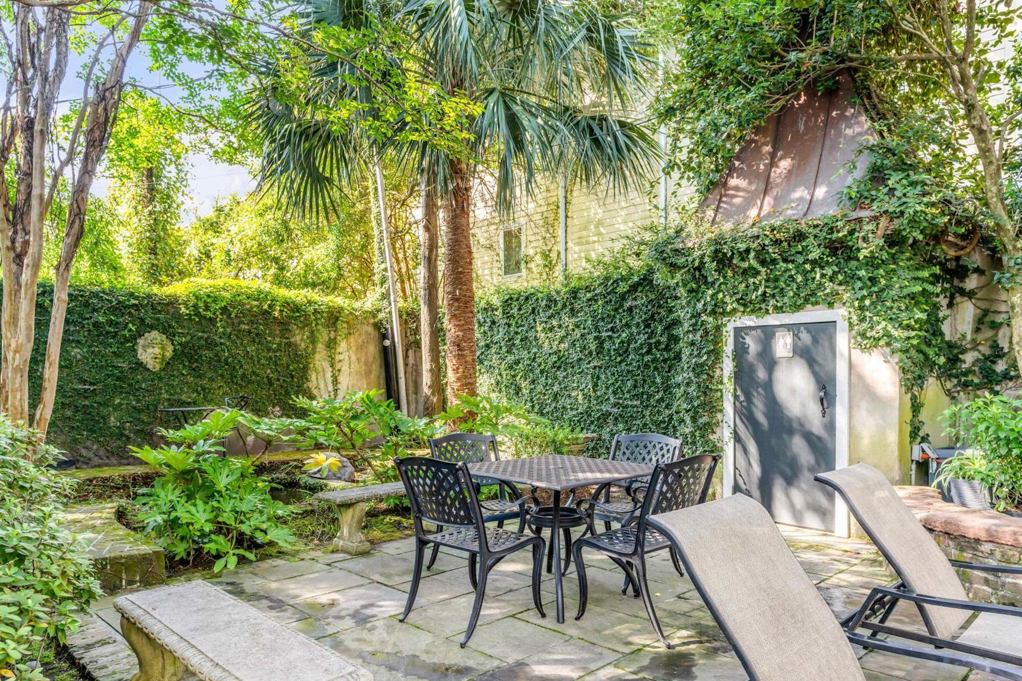 Villa Serene With Beautiful Garden And Heated Pool Charleston