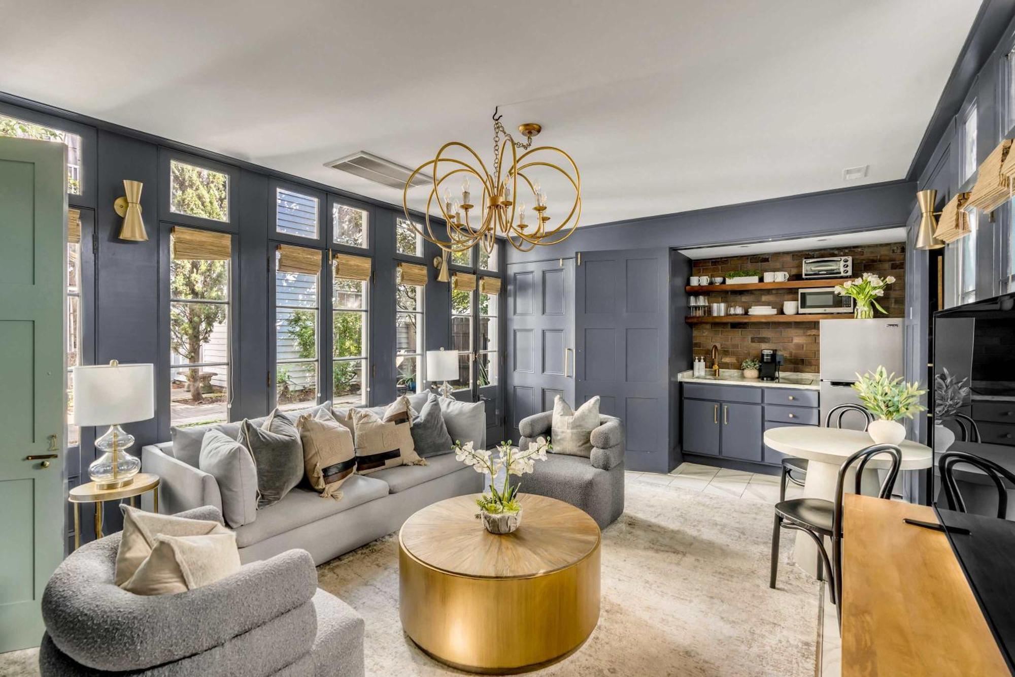 Serene With Beautiful Garden And Heated Pool *