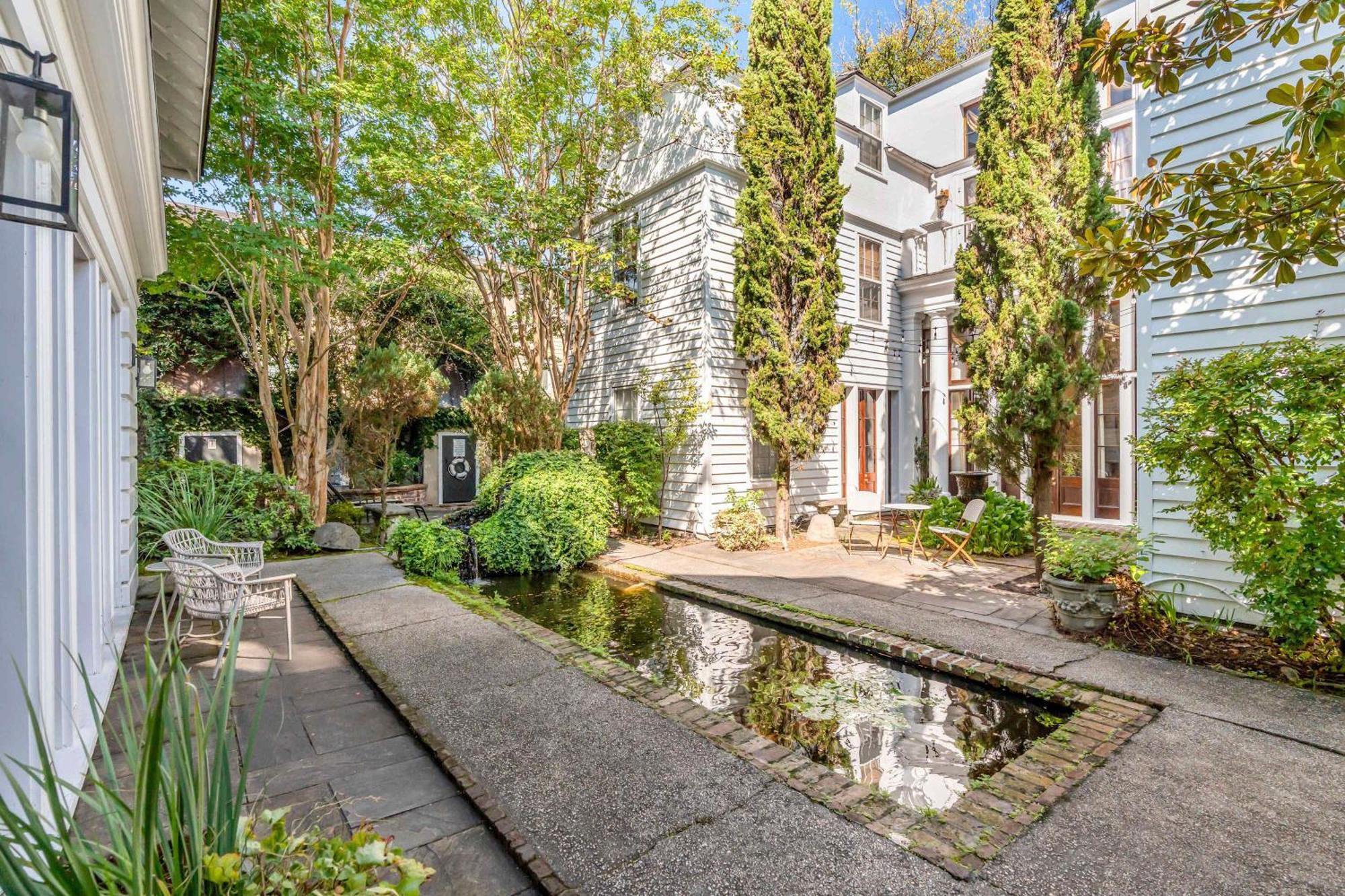 Serene With Beautiful Garden And Heated Pool Villa Charleston