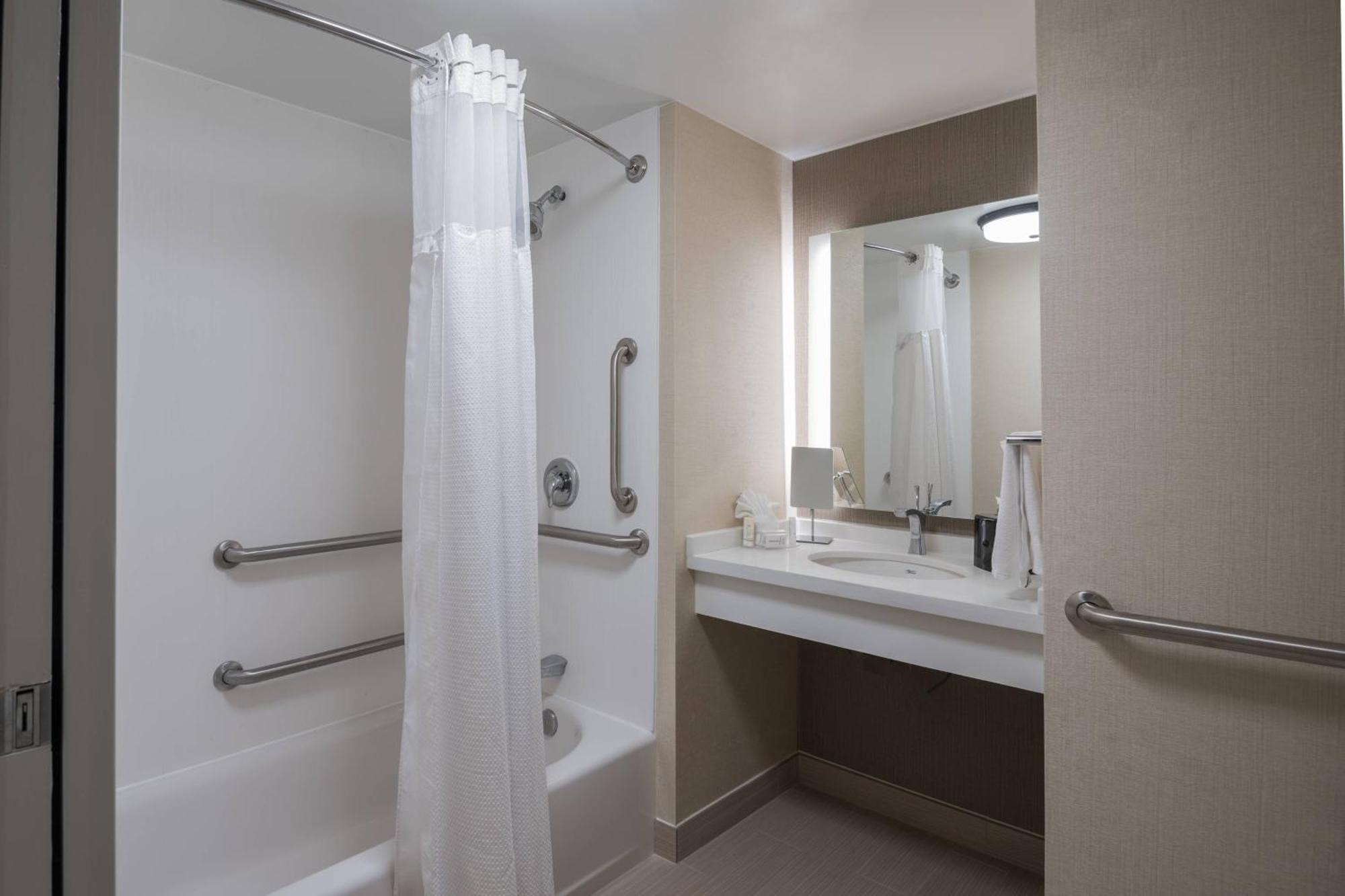 Hotel Courtyard By Marriott Historic District 3*