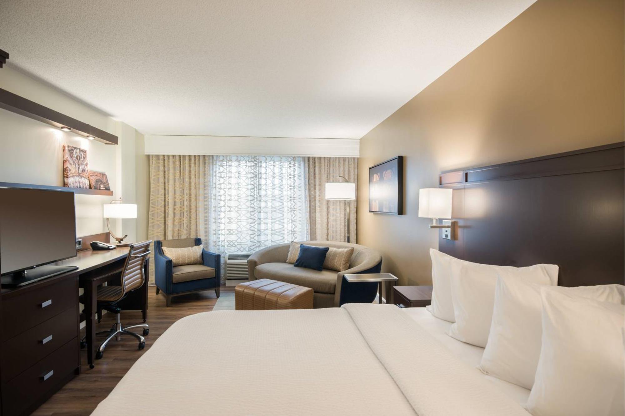 Courtyard By Marriott Historic District Hotel 3*