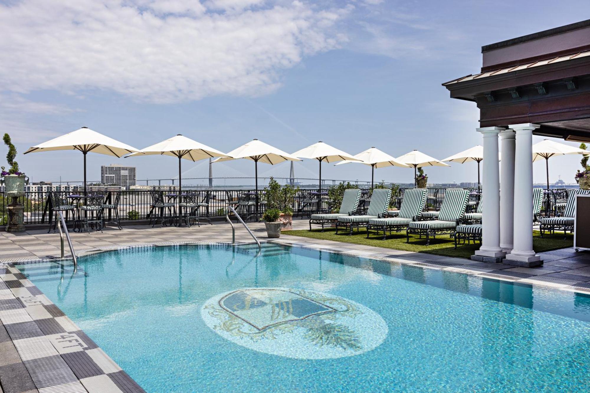 Market Pavilion Hotel 4*