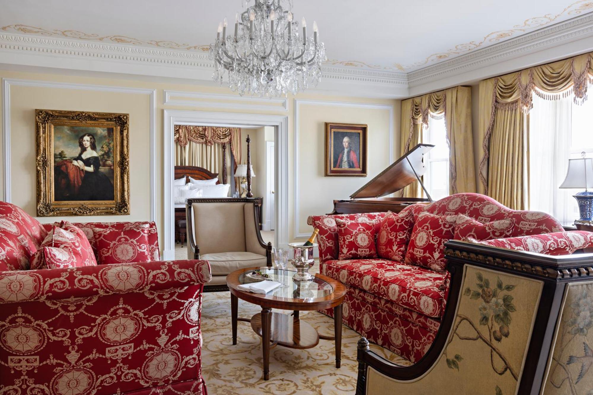 Market Pavilion Hotel Charleston
