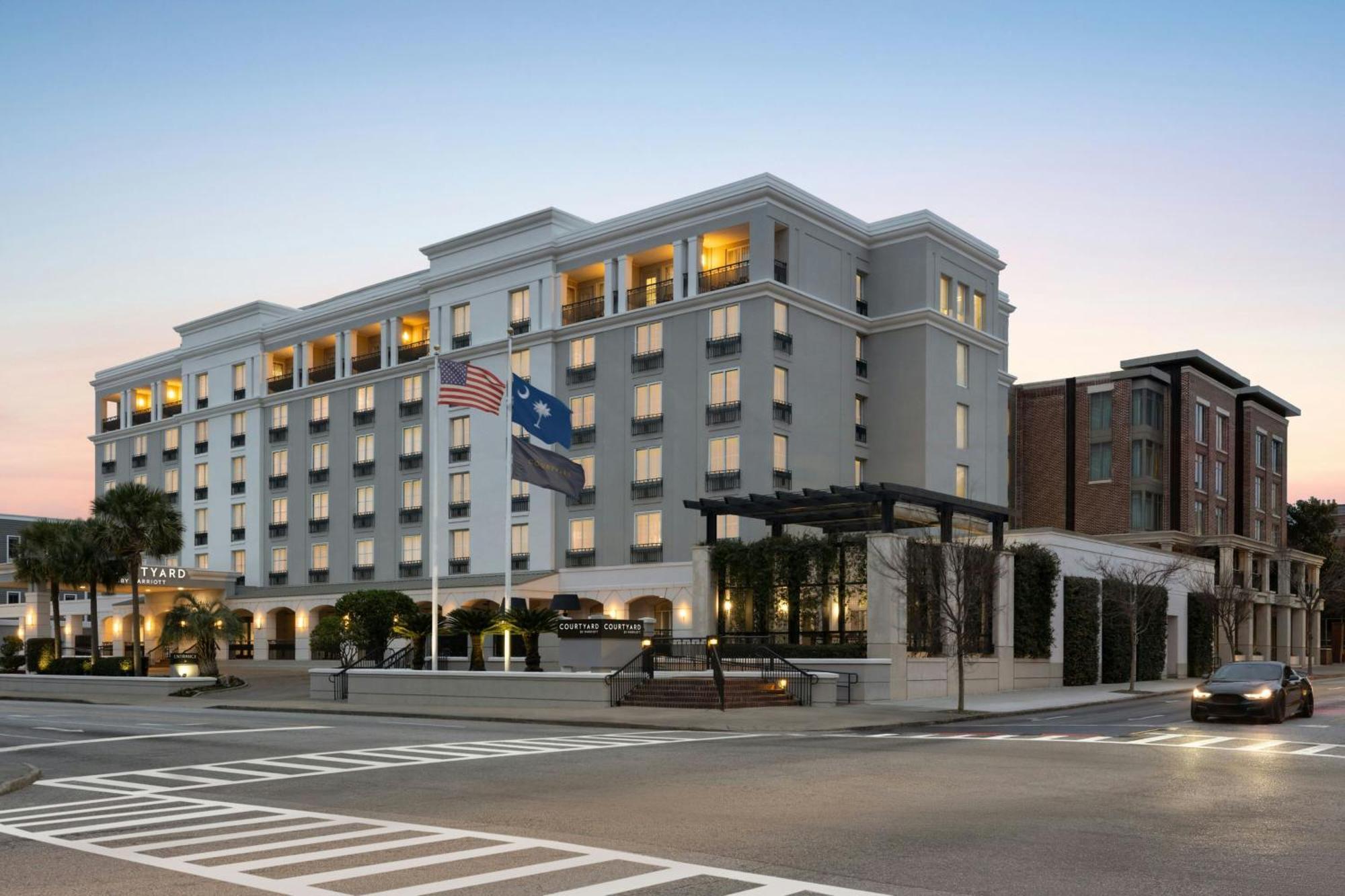 Courtyard By Marriott Historic District 3*