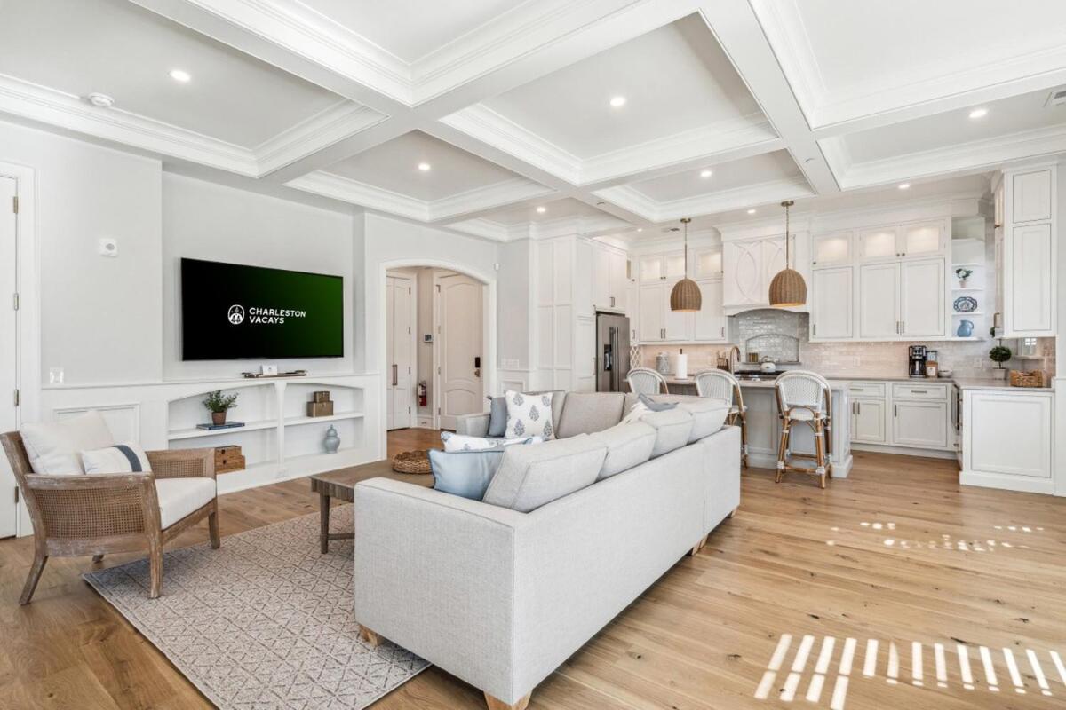 The Chateau - By Vacays Apartment