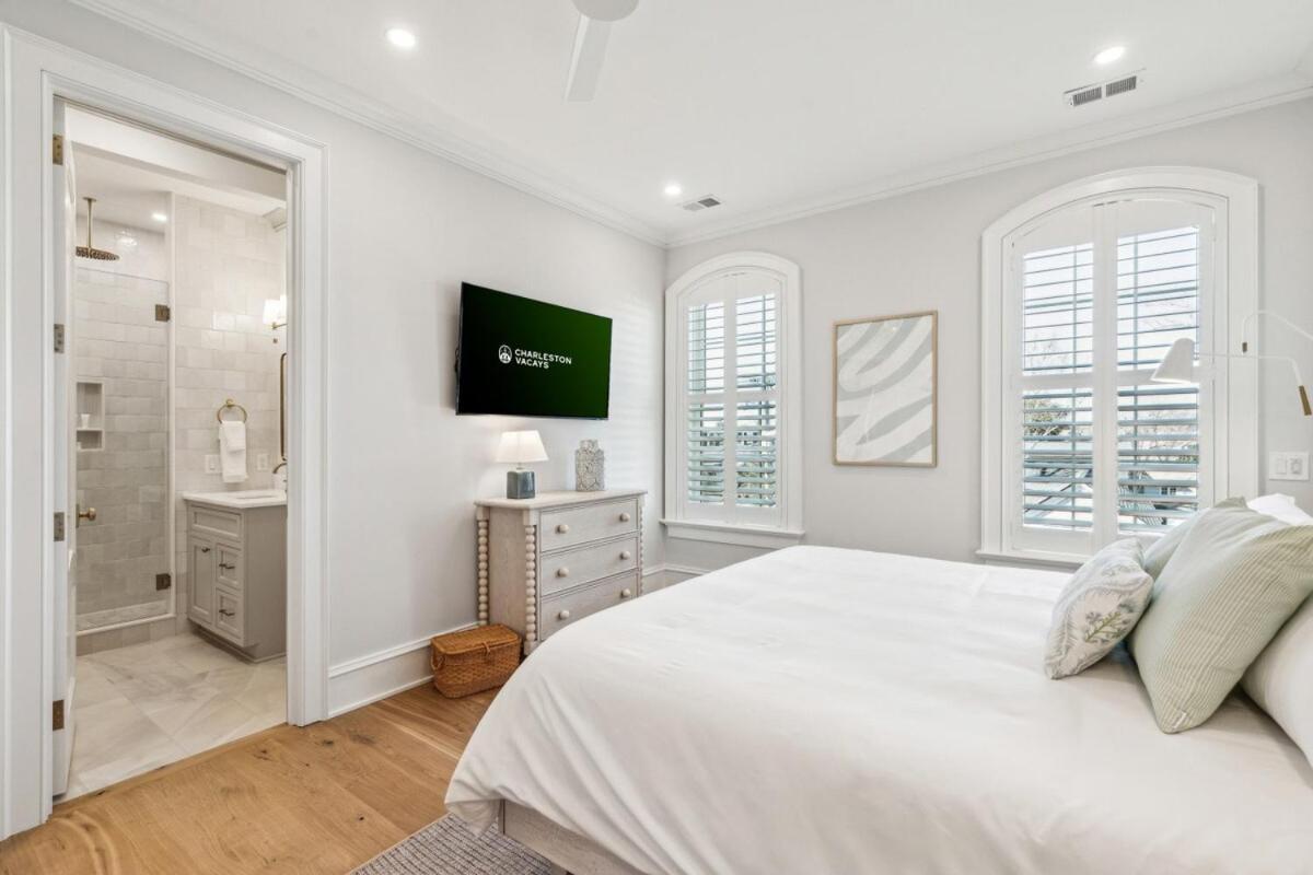 The Chateau - By Vacays Apartment