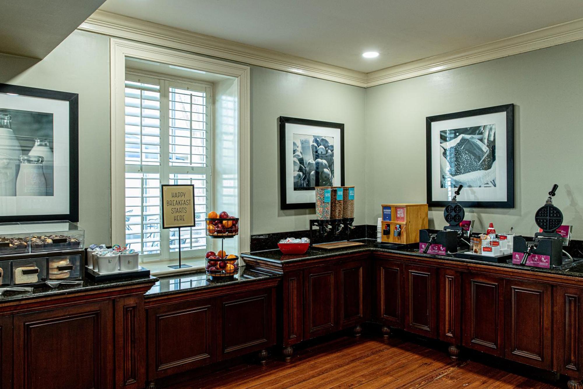Hampton Charleston-historic District 3*