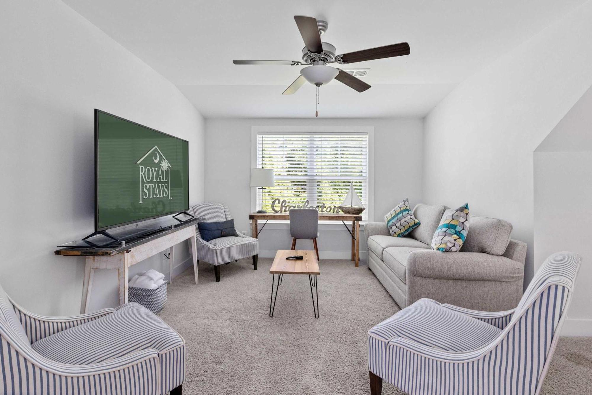 Holiday home Spacious - 6 Mins To & Downtown