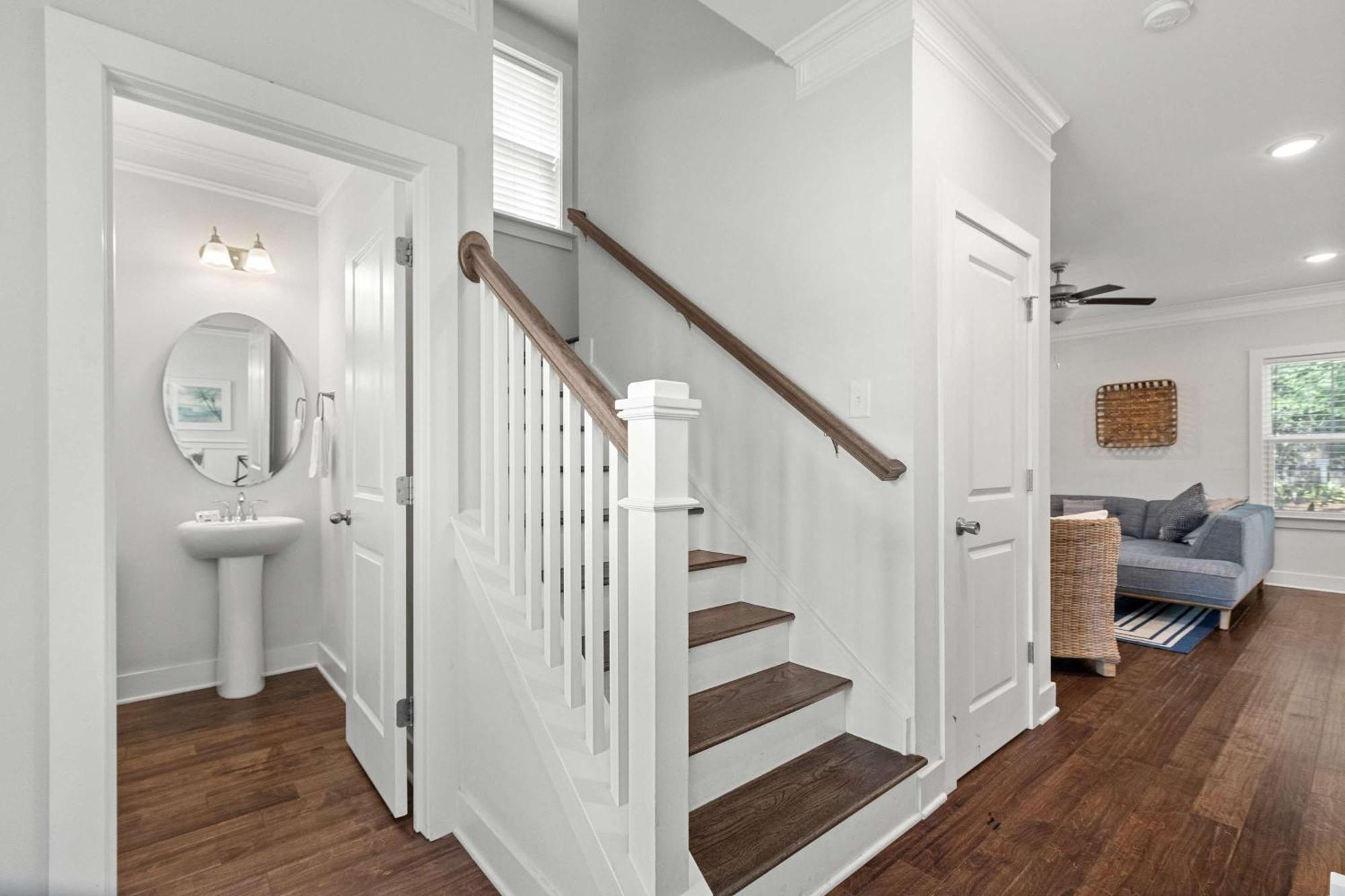 Holiday home Spacious - 6 Mins To & Downtown Charleston