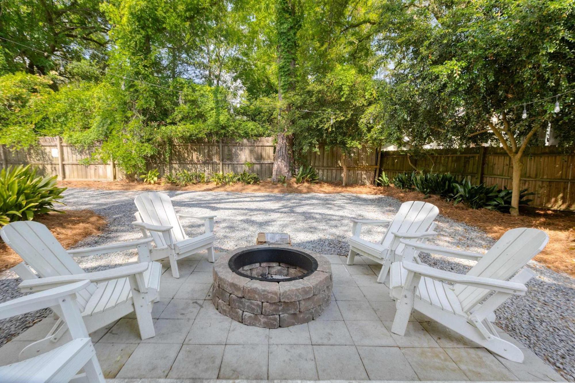 Holiday home Spacious - 6 Mins To & Downtown
