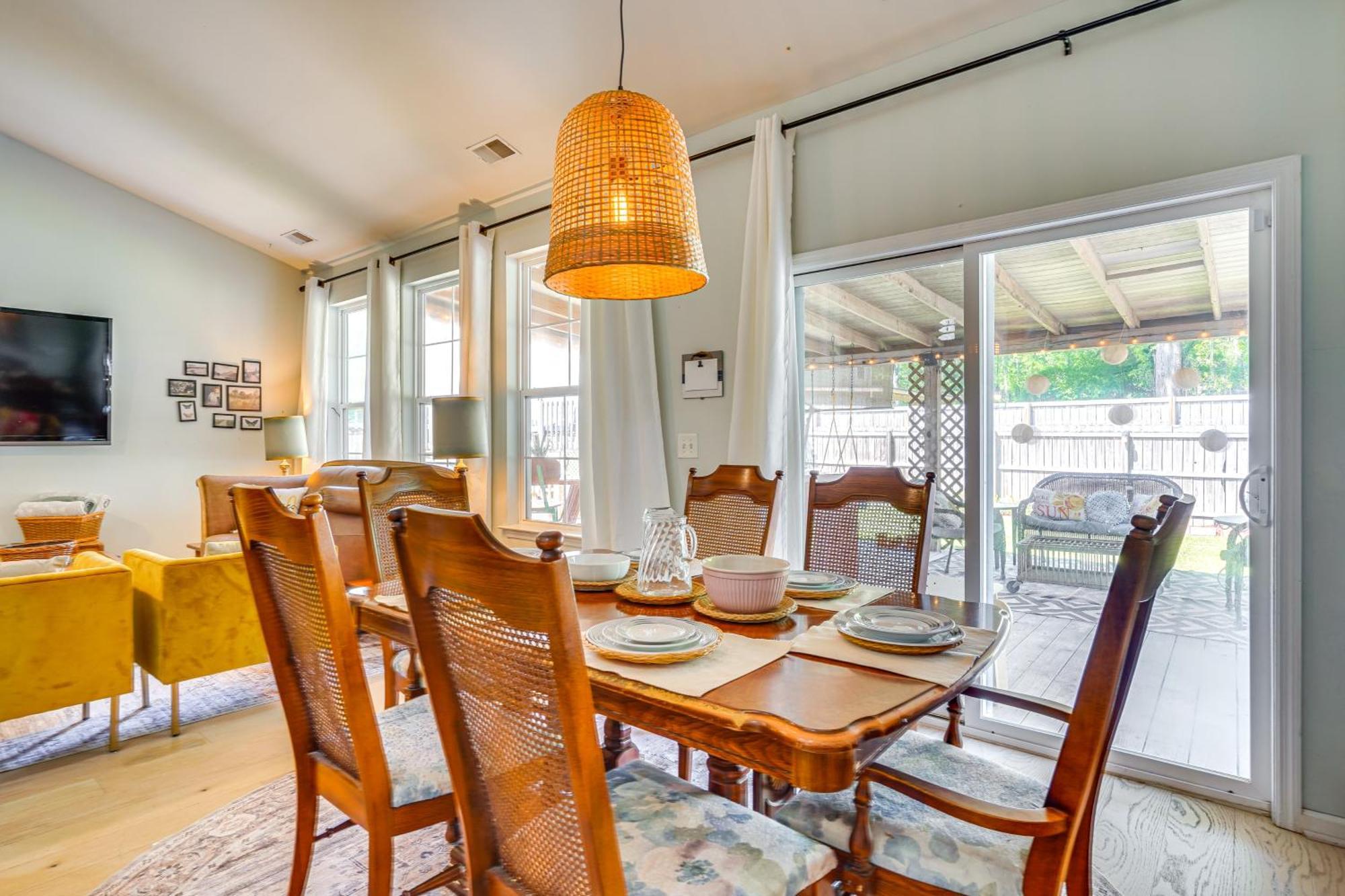 Holiday home Pool, Porch And Parks North Family Home! Charleston