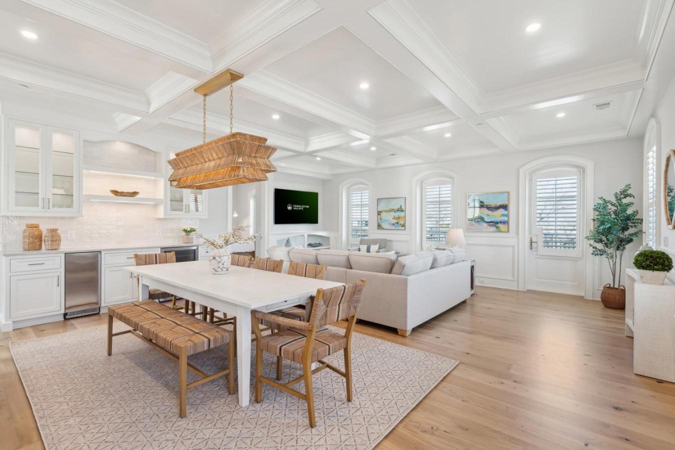 The Soiree By Vacays-new Build By King Charleston