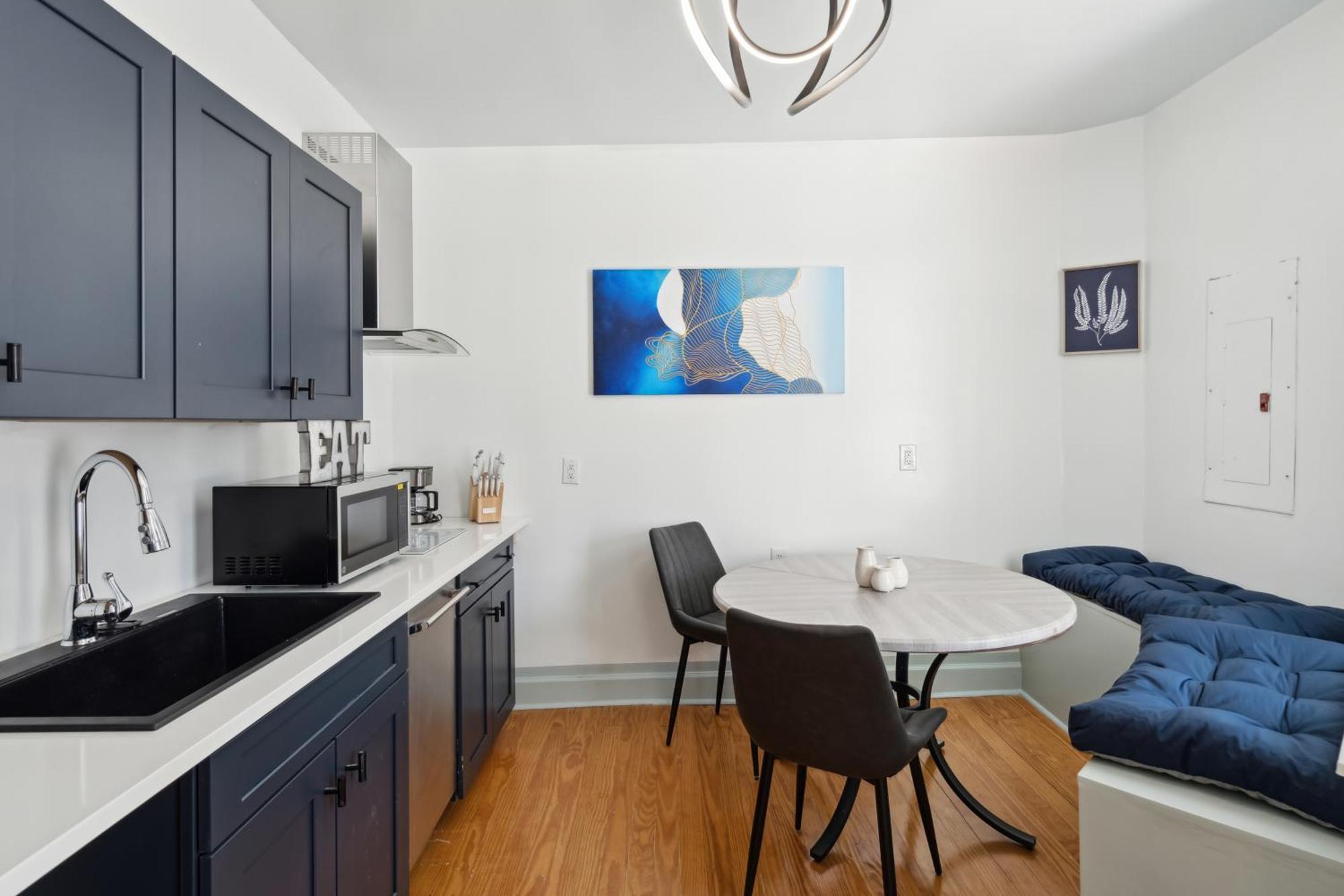 The At 257 Charleston