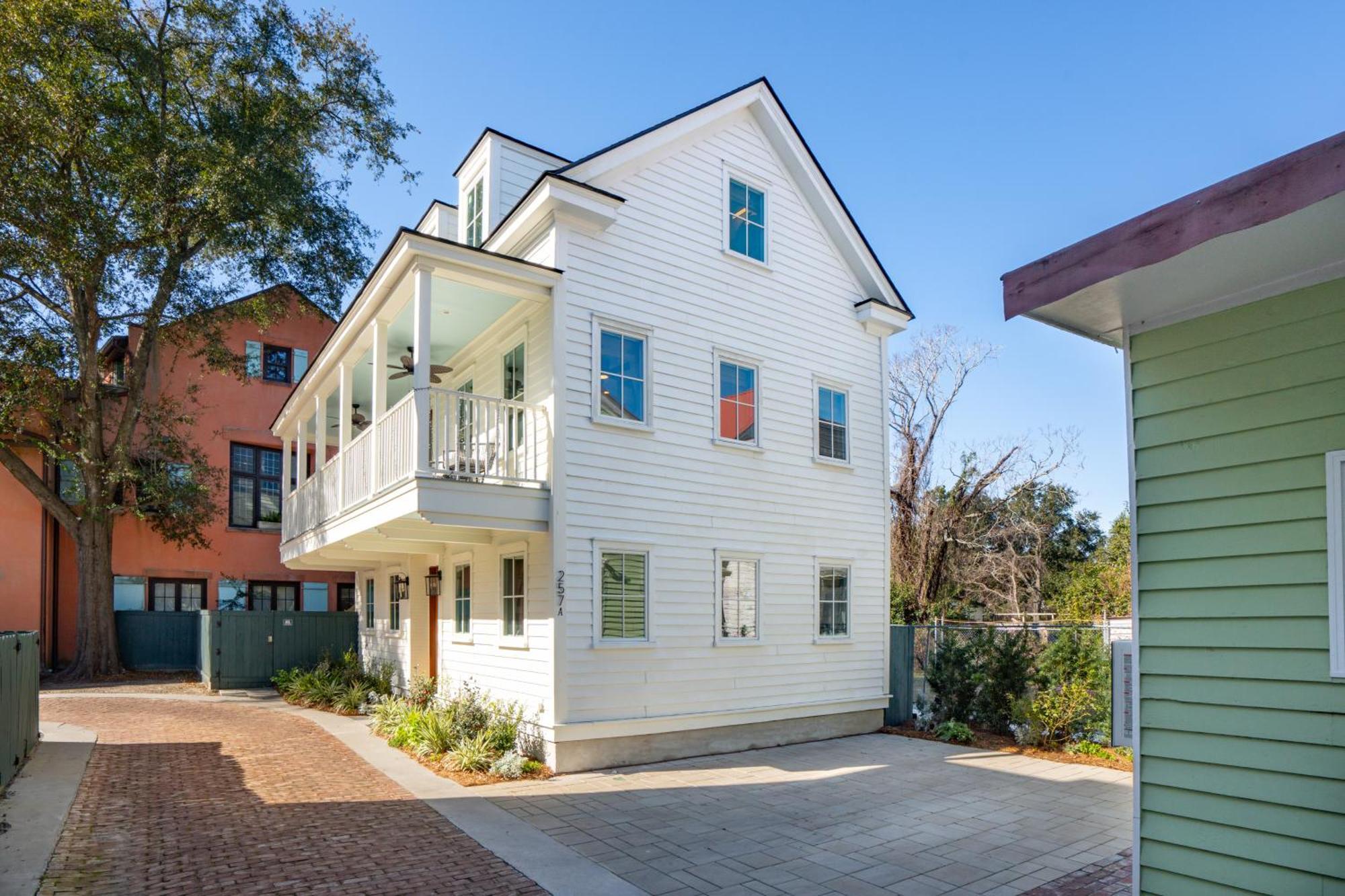 Apartment The At 257