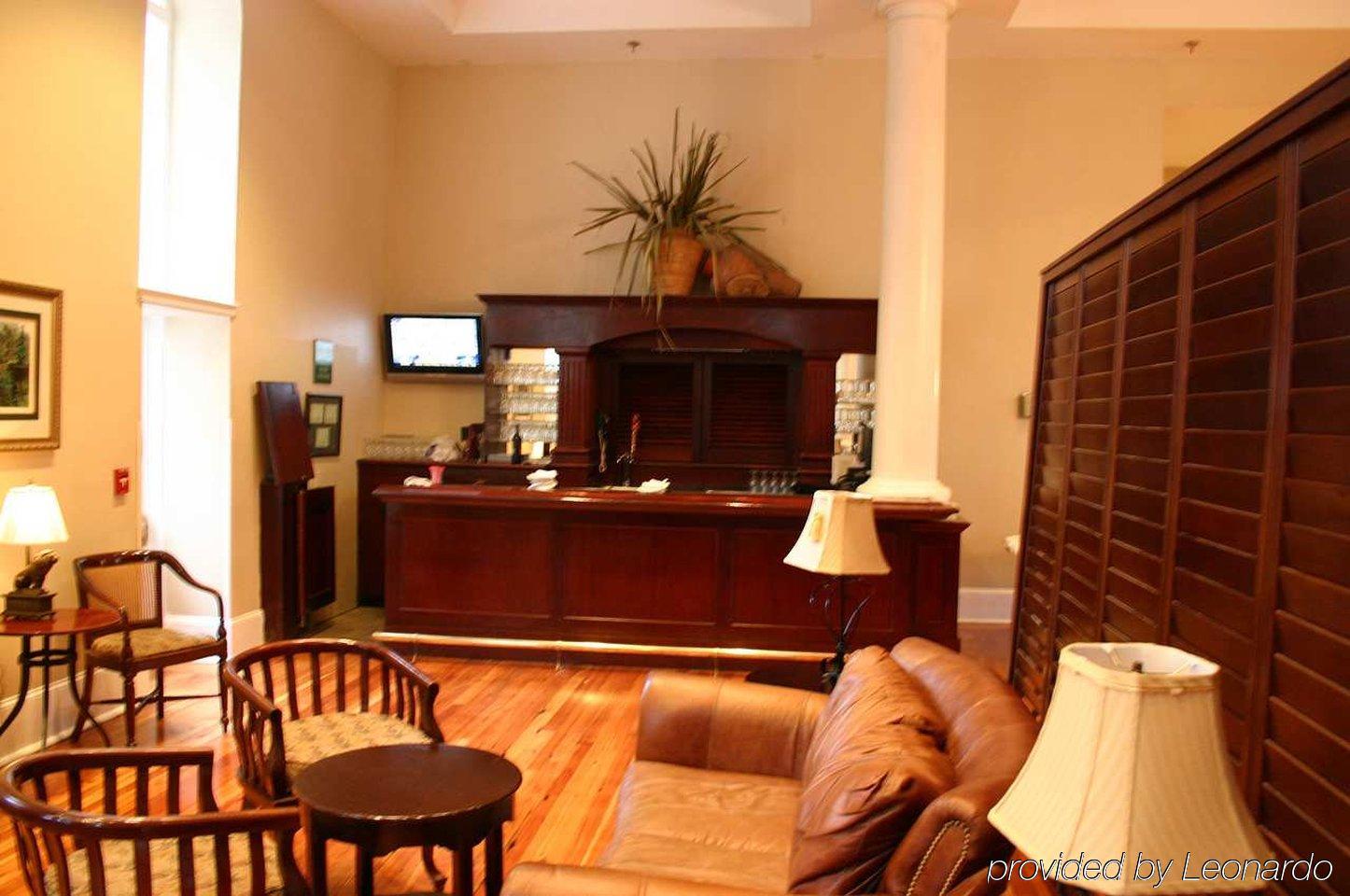 Embassy - Historic District 3*
