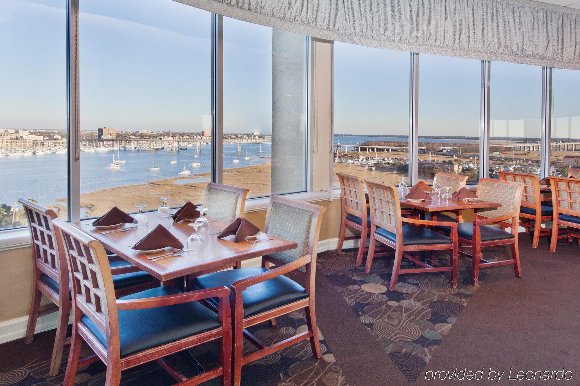 Charleston-riverview By Ihg Hotel