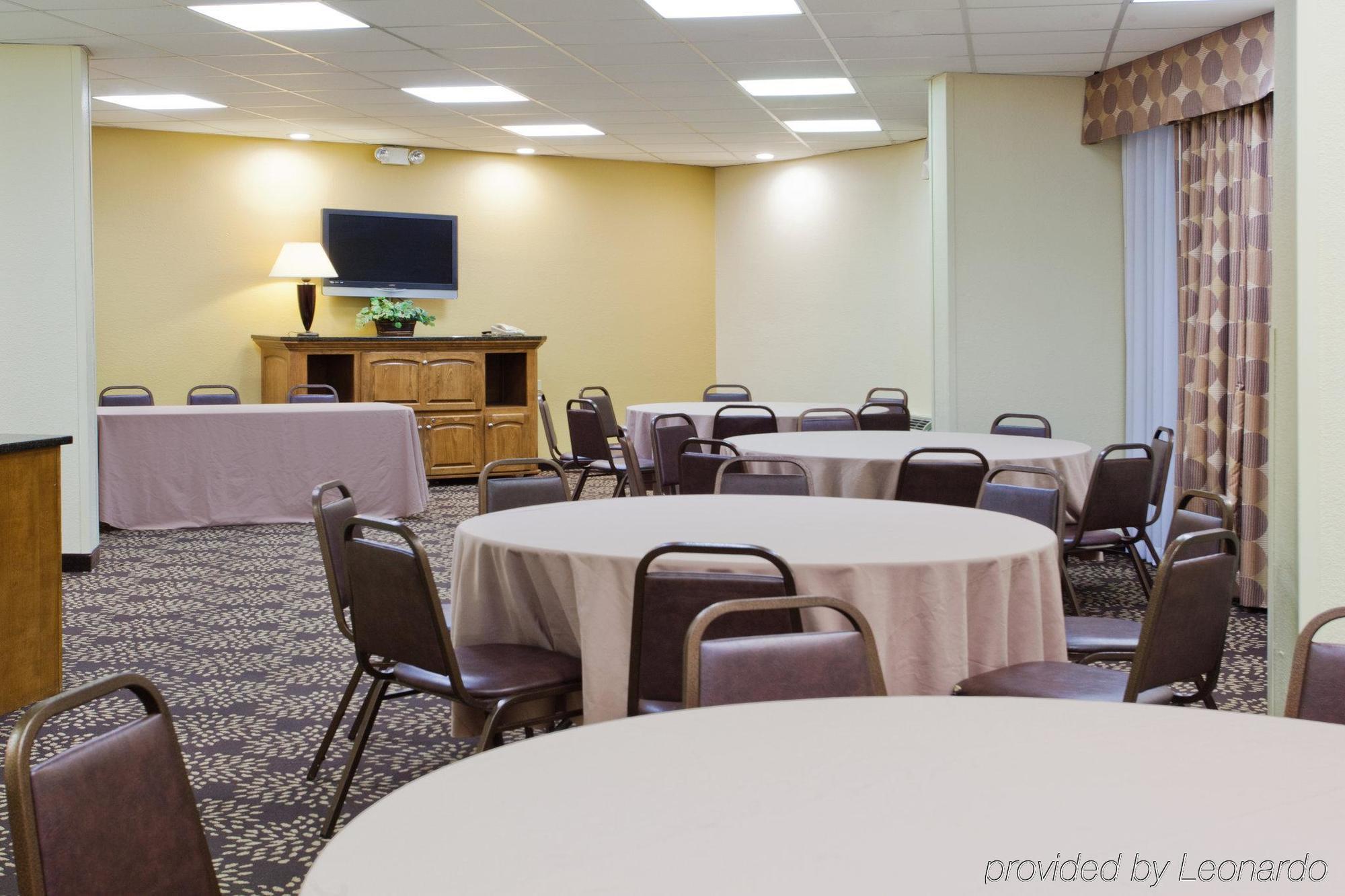 Hotel Charleston-riverview By Ihg