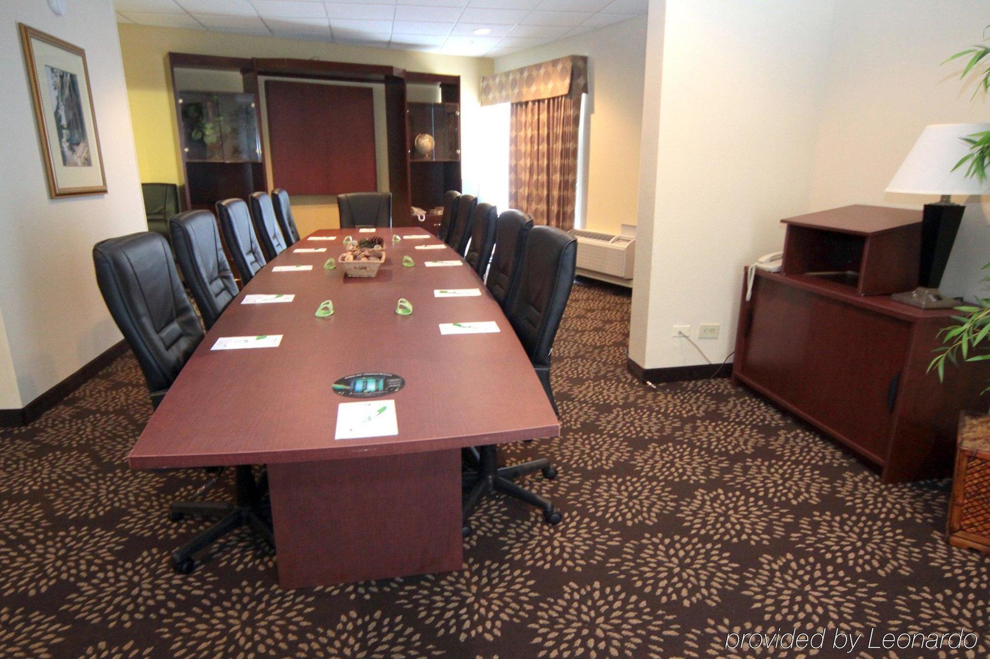 Charleston-riverview By Ihg Hotel 3*