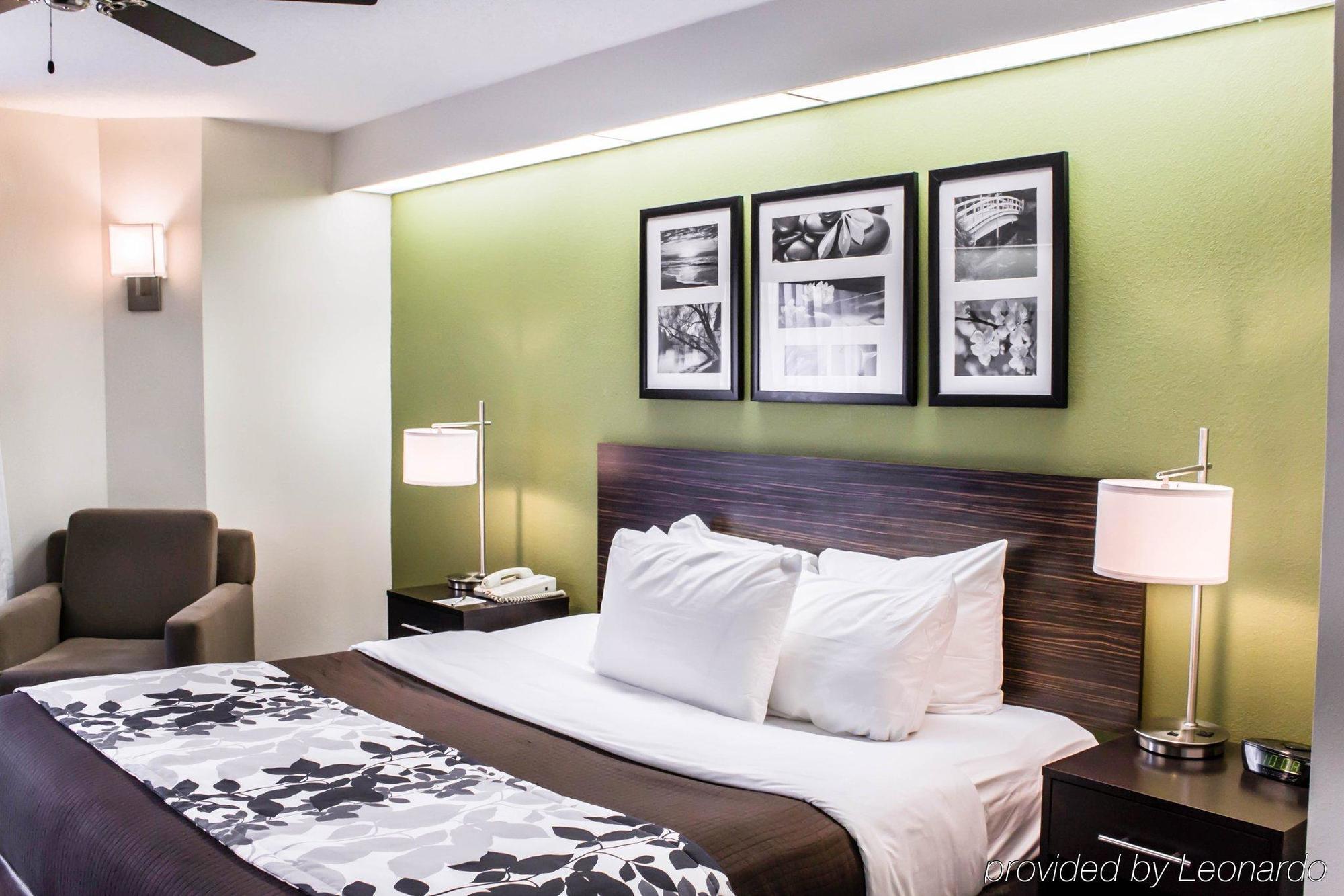 Sleep - West Ashley Inn