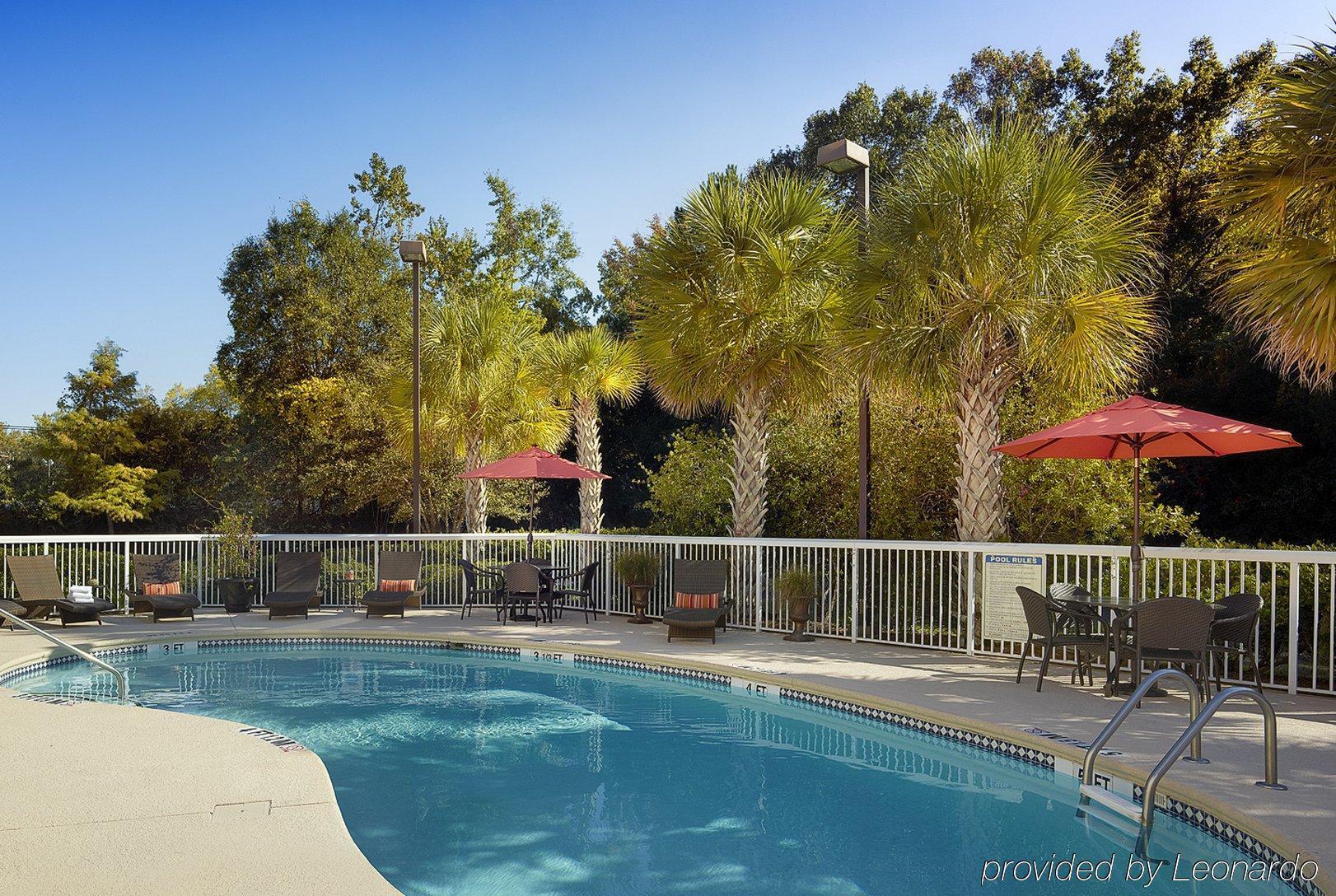 Hotel Express Us Highway 17 & I-526 By Ihg