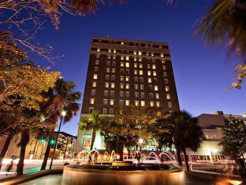 Hotel Francis Marion