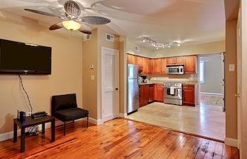 The Live Oak By Country Charleston