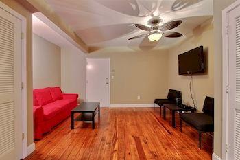 The Live Oak By Country Hotel 3*