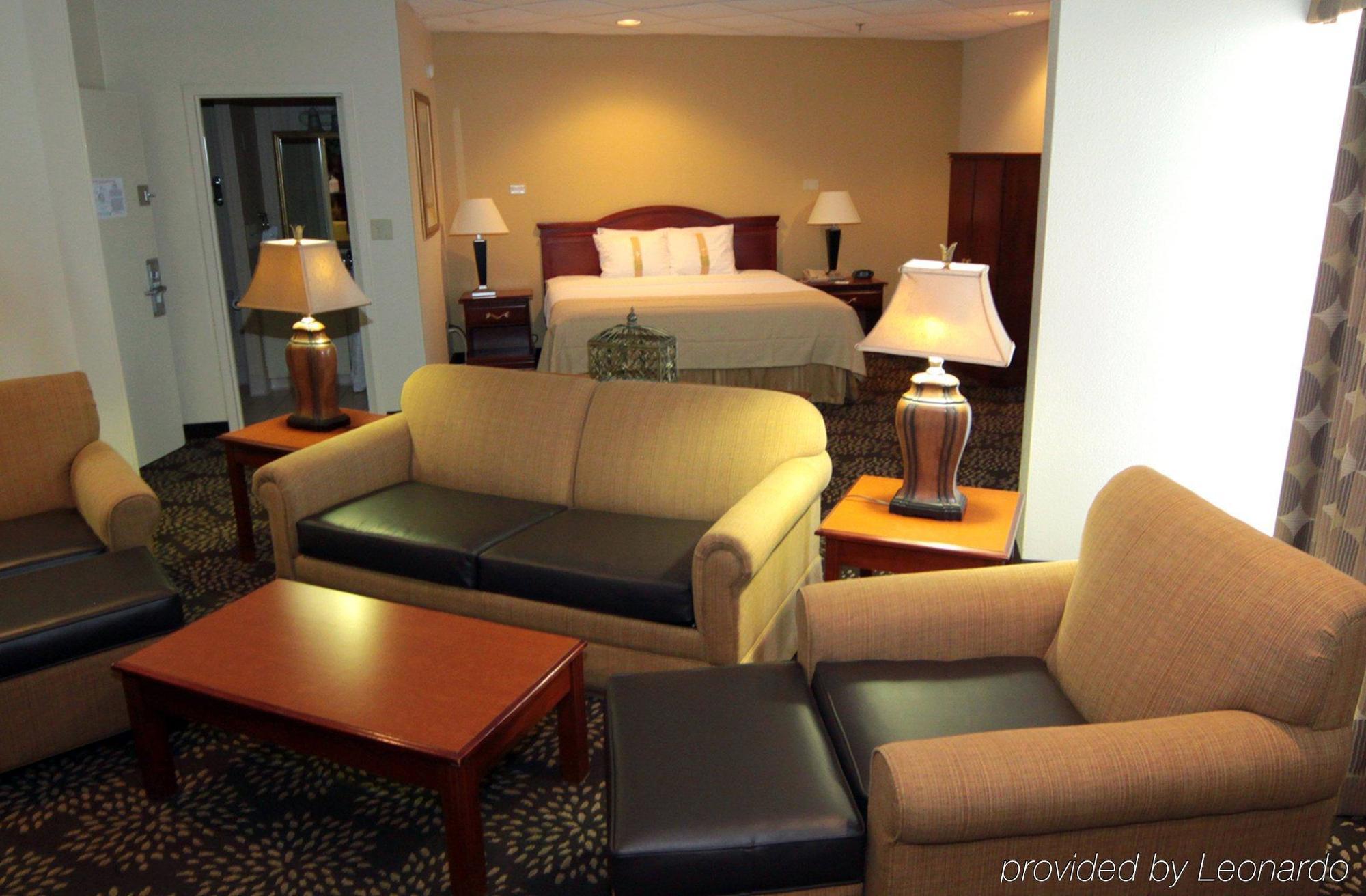 Hotel Charleston-riverview By Ihg 3*