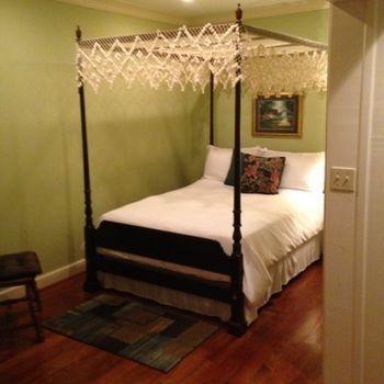 27 State Street 4*