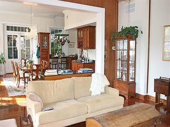 27 State Street Charleston