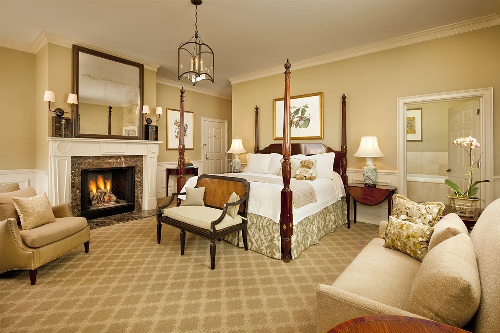 Inn Planters - 4*