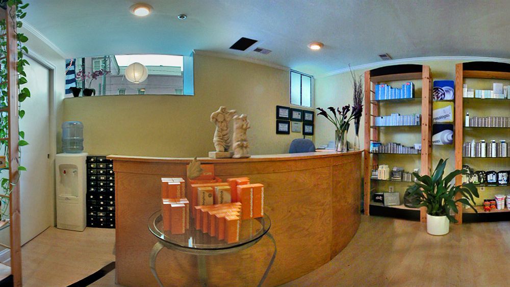 Francis Marion Hotel 4*
