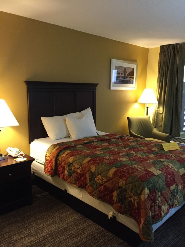 Hotel Days By Wyndham Historic District