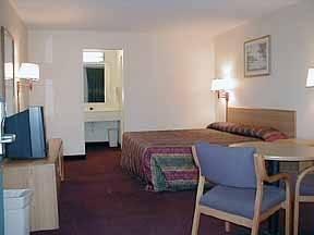 Lodge Econo Coliseum Charleston