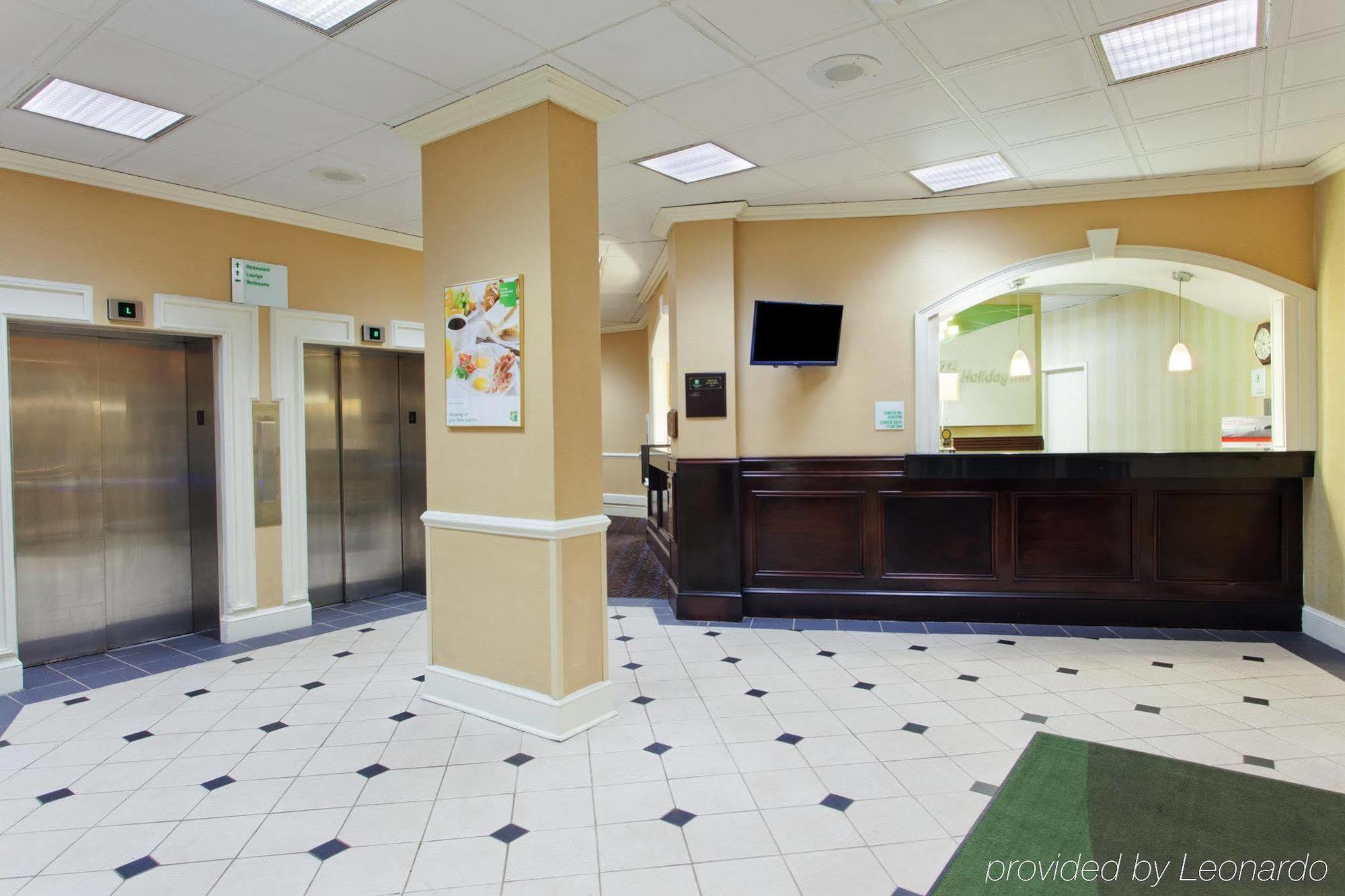 Charleston-riverview By Ihg Hotel Charleston