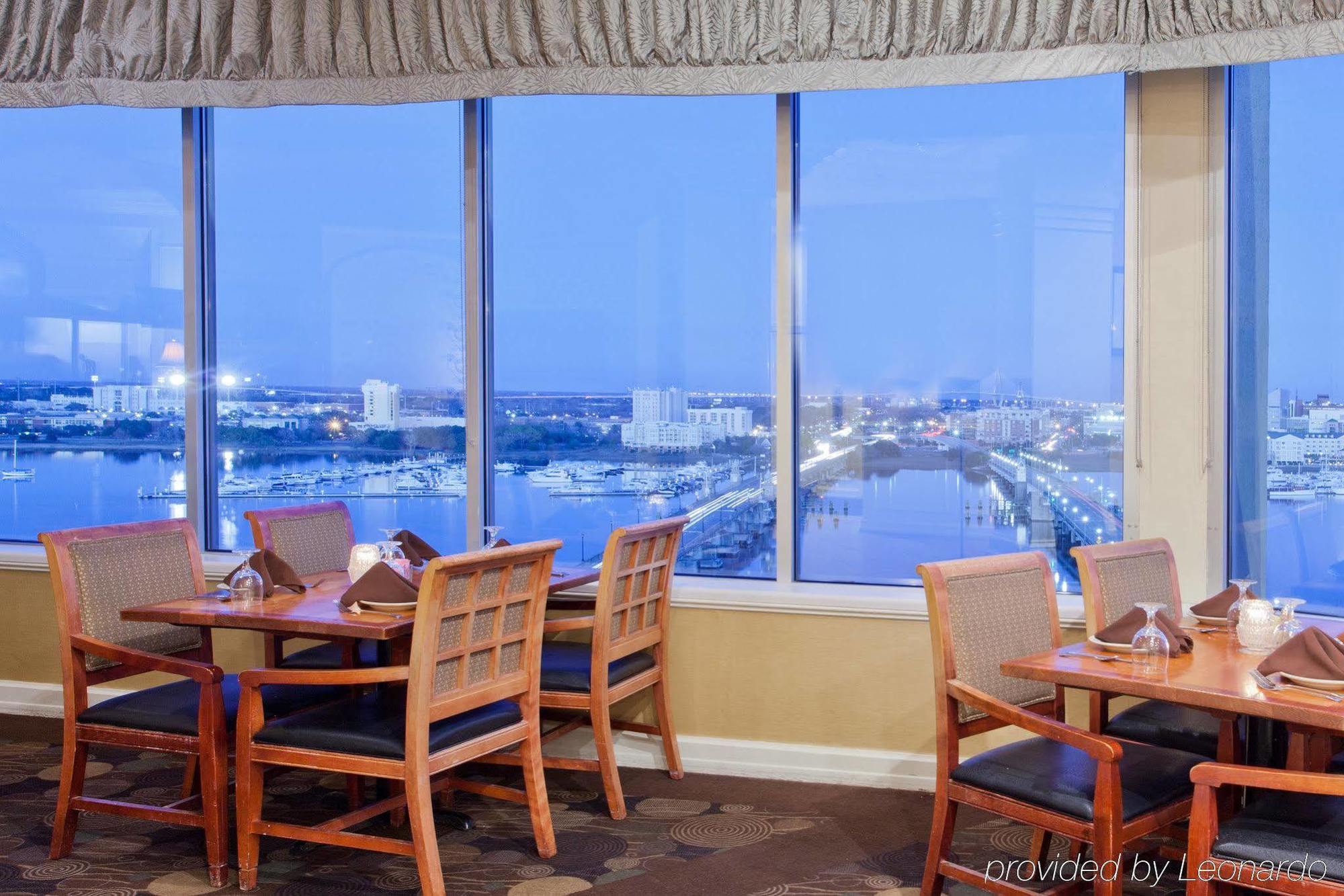 Charleston-riverview By Ihg Hotel