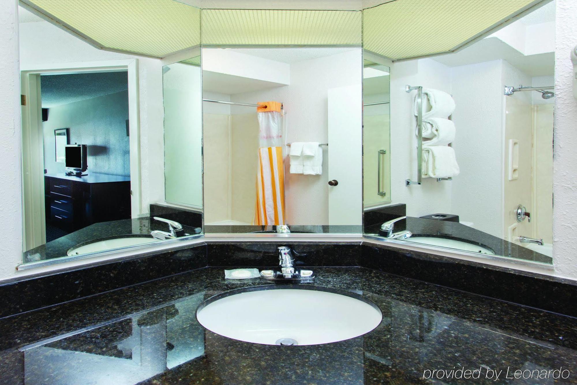 La Quinta By Wyndham Riverview 3*